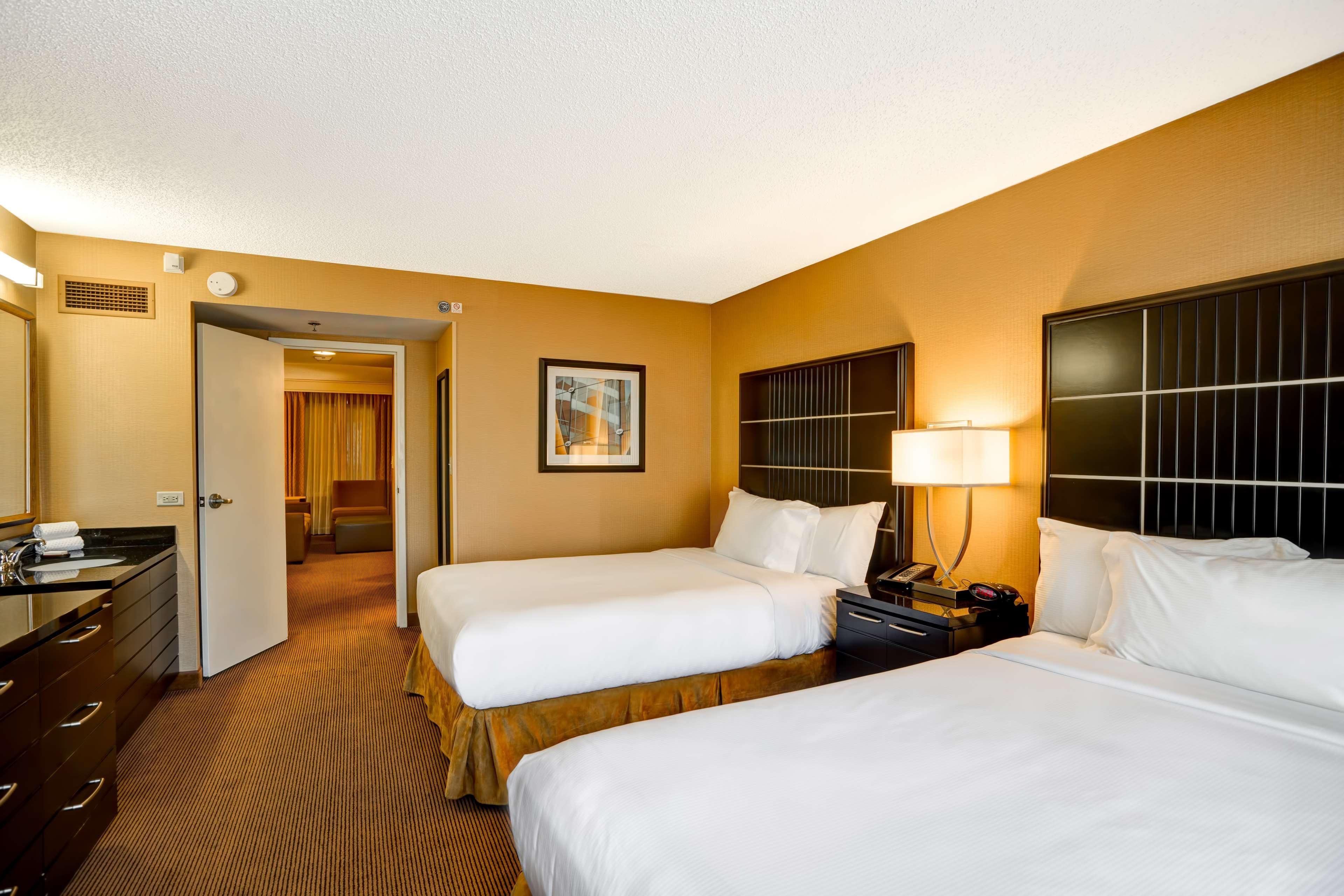 Hotel Embassy - Downtown River North